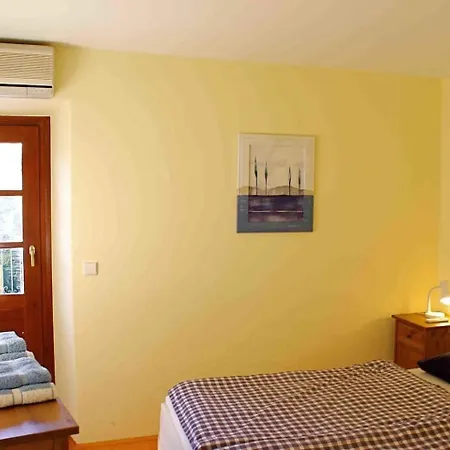 House Davor Holiday home *