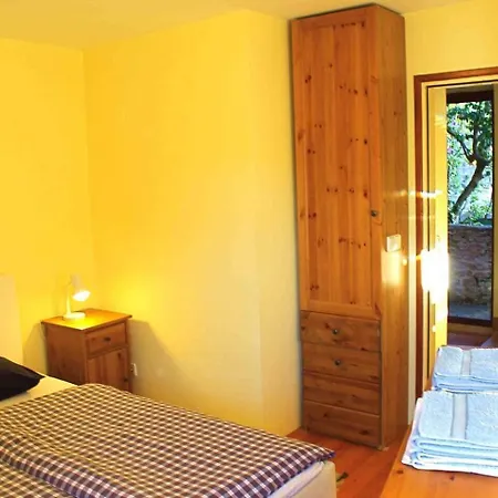 House Davor * Сутиван