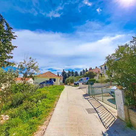 Дом отдыха House Davor *