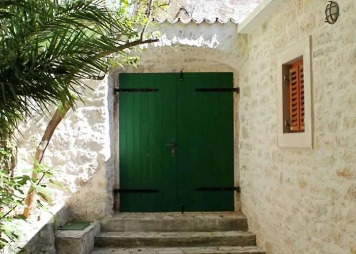 House Davor *