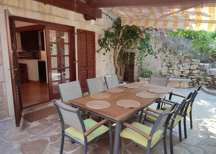 House Davor Σπίτι διακοπών Sutivan